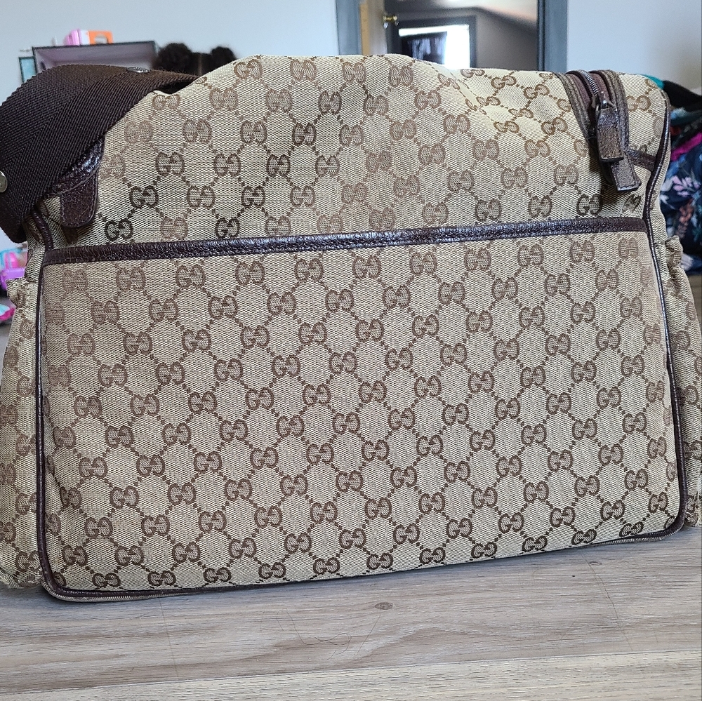 Authentic Gucci crossbody baby bag - Picture 4 of 7